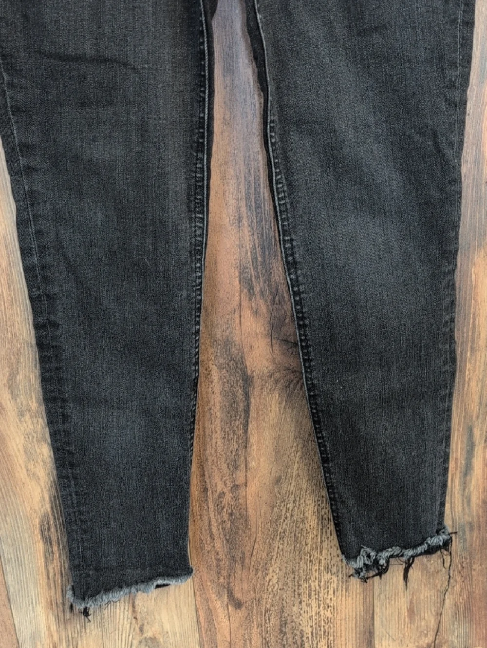 Express Denim Perfect High Rise Ankle Legging Jeans 6            Q219